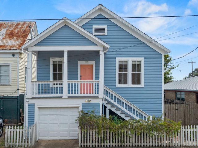 2121 Ursuline St — Esteban Sub