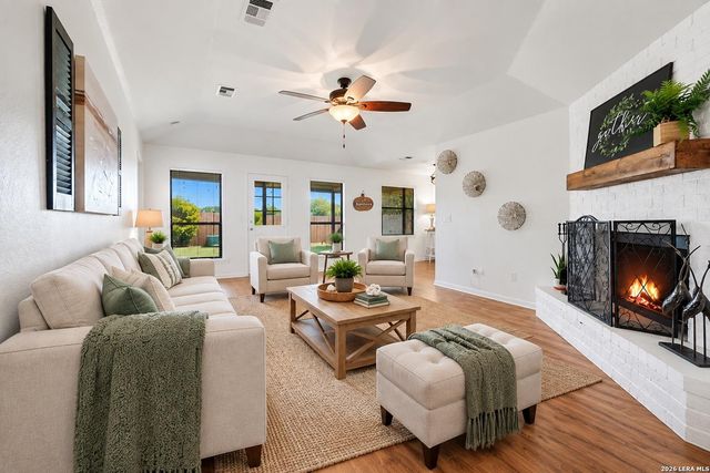 963 Seminole Dr — NORTHVIEW