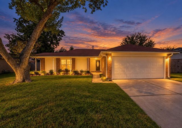 905 River Creek Dr — Creekmont Sec 02
