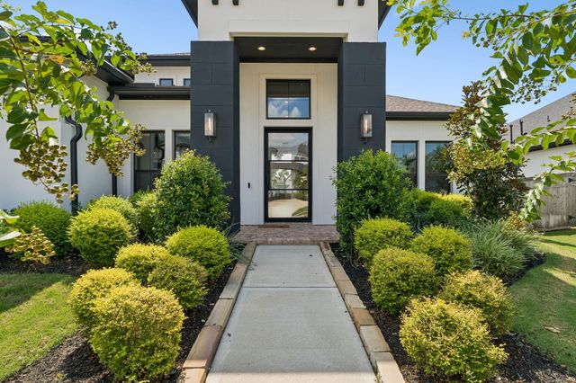 10110 Mariner Oaks Dr — Sienna Sec 38