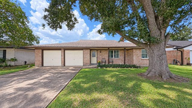 1105 Brenda Dr — Deer Park Gardens Sec 08b