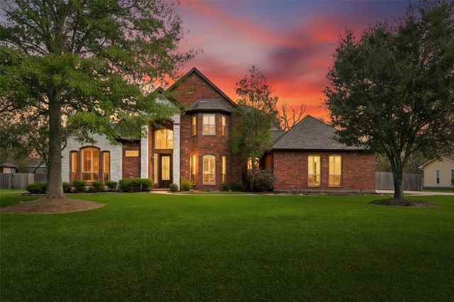 3602 River Bend Dr — Riverside Ranch Sec 1