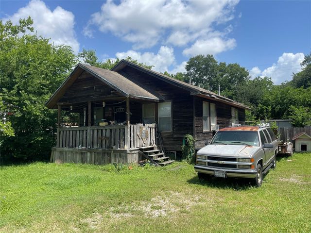 408 Bay Oaks Dr — Bay Oaks