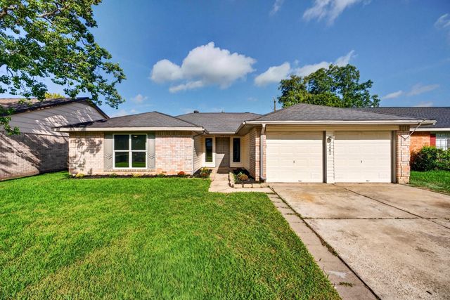 2402 Colonial Ridge Dr — Heritage Park Sec 06