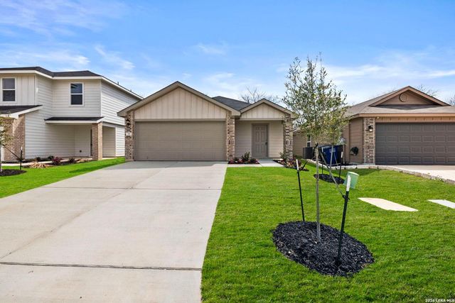 718 Jennifer Way — Spring Valley