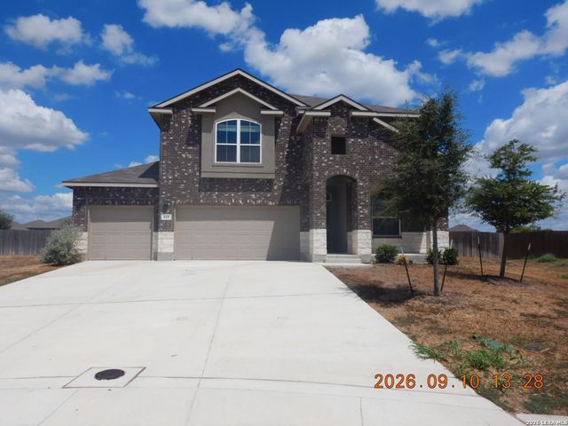 818 Golden Shore — Steele Creek