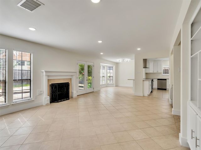 4223 Glen Avon Dr — Village Grove Sec 01