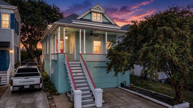 1322 24th St — Galveston Outlots