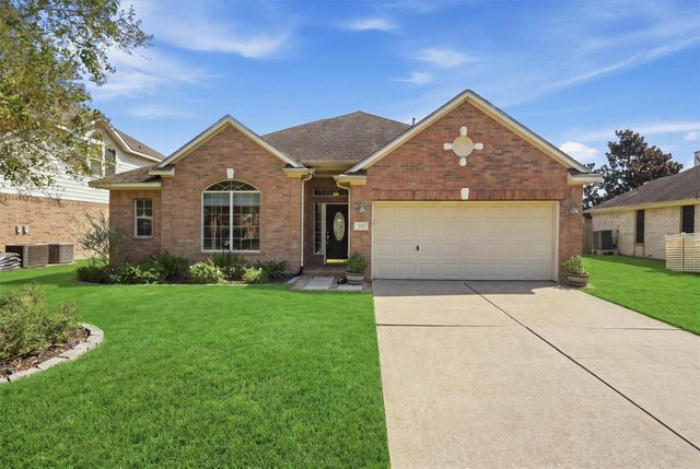 222 Meadowhill Ln — The Meadows In Bay Colony Sec