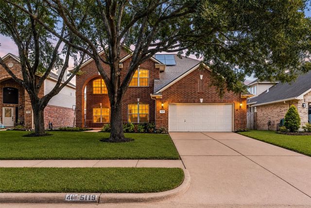 5119 Silver Oak Dr — Baywood Oaks West