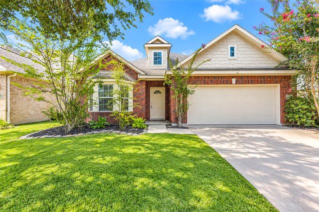14439 Dakota Bend Dr — Village/Indian Trls