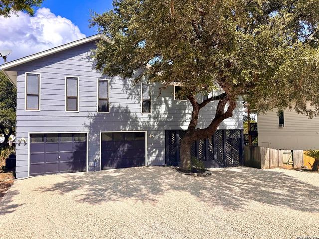 603 BARBARA DR — VILLAGE WEST