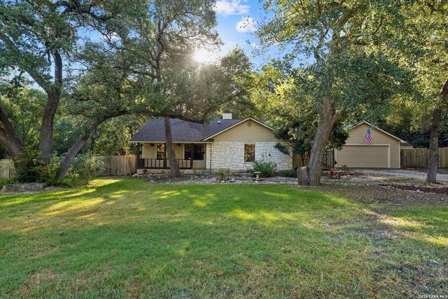 201 DOESKIN DR — RANGER CREEK