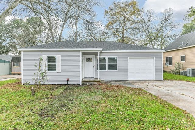 1309 W Lang St — Easton Alvin