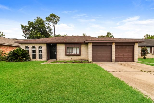 2811 E Birchdale Dr — Quail Valley East Sec 1