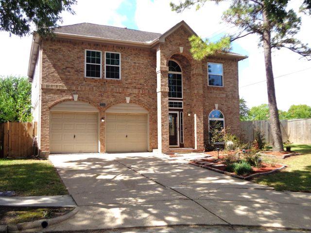 1602 Emerald Lake Ct — Bay Pointe Sec 03