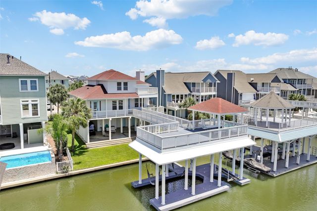 13619 Windlass Cir — Laffites Cove