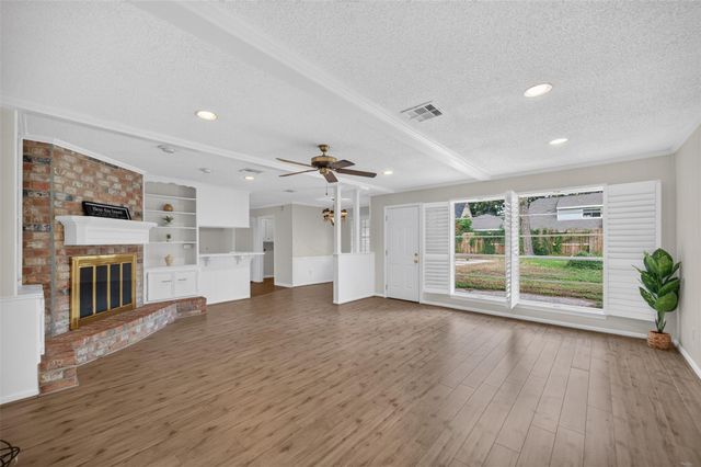 5810 Boyce Springs Dr — Greenwood Forest