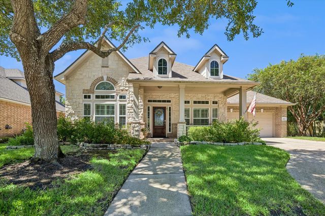 14827 Ashland Pines Ln — Fall Creek