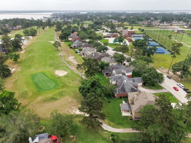 18222 Walden Forest Dr — Walden on Lake Houston