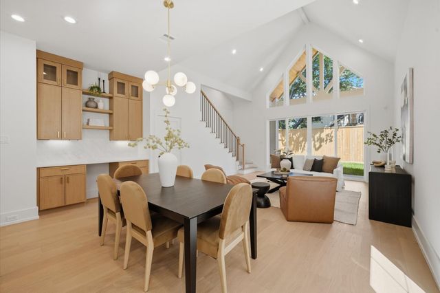 611 E 25th St B — Sunset Heights