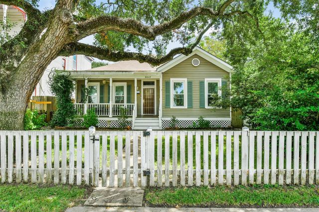 3017 Bernardo De Galvez Ave — Galveston Outlots
