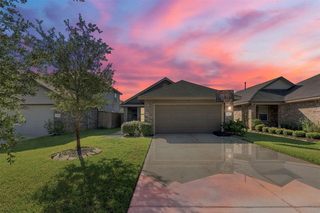 1207 Blue Hazel Ct — ARBOR TRACE
