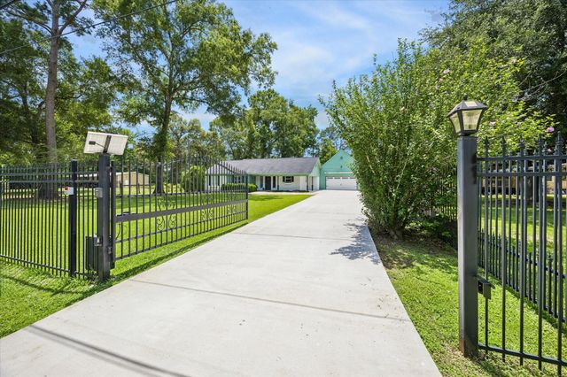 15432 Esther Dr — Lakewood Estates 02