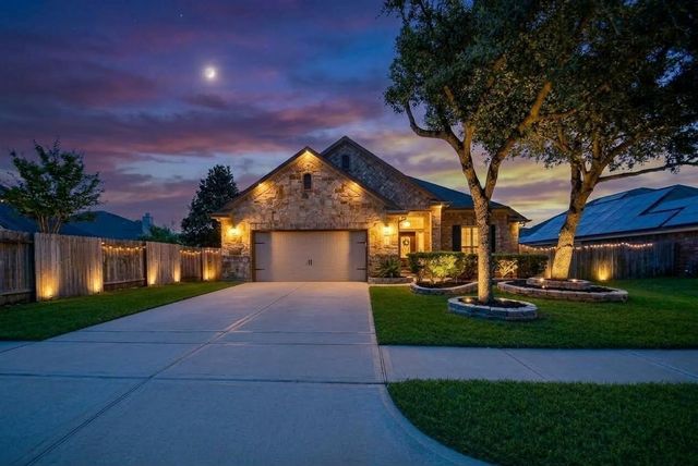21735 E Carolina Green Dr — Fairfield Village South Sec 7