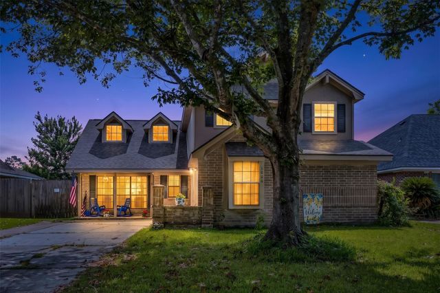 1006 Autumn Ct — Countryside Sec 4