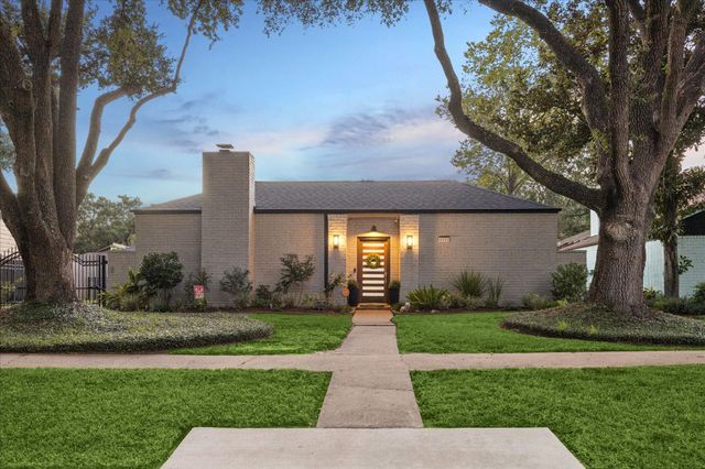 4531 Turf Valley Dr — Bear Crk Village Sec 02 01