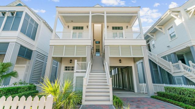 2614 E Seaside Dr — Beachtown Galveston East Villa