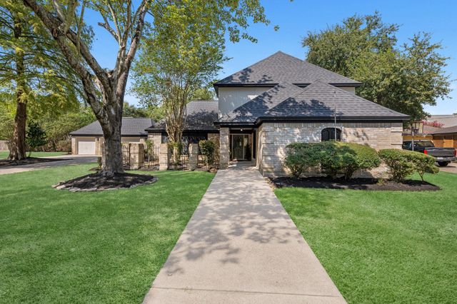 12818 Cloverwood Dr — Lakewood Forest Sec 10