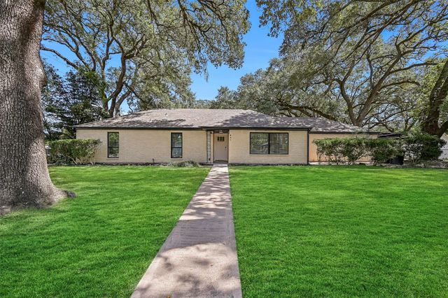 801 S Jackson St — Graham Alvin