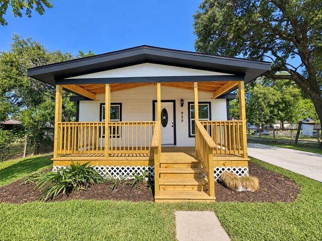 925 Joseph St — Satsuma Place 1