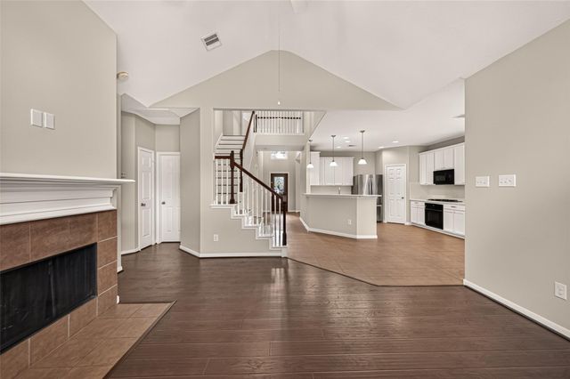 3635 Cottage Manor Ln — Silver Ranch