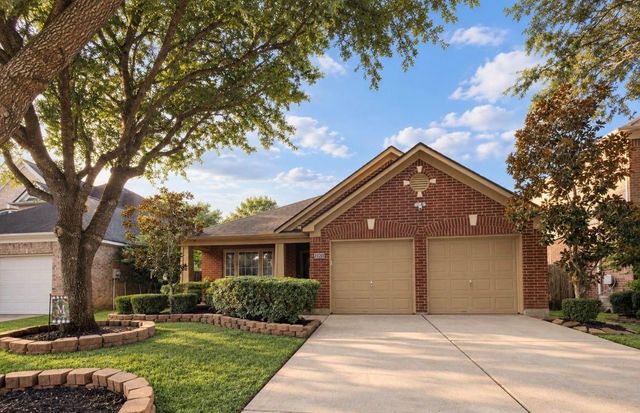 28231 Crossprairie Dr — Firethorne Sec 4