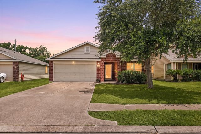 2604 Redfish Dr — South Point Estates