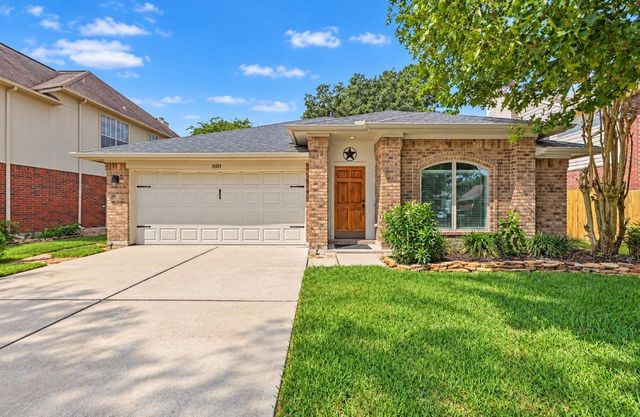 16114 N Lakestone Dr — Lakewood Park Sec 02