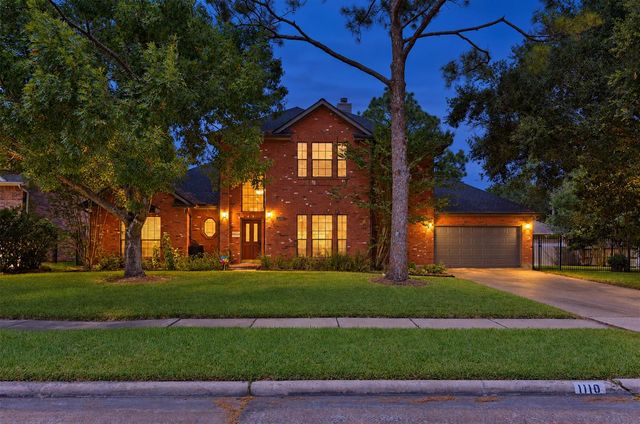 1110 Lake Estates Dr — Sugarmill