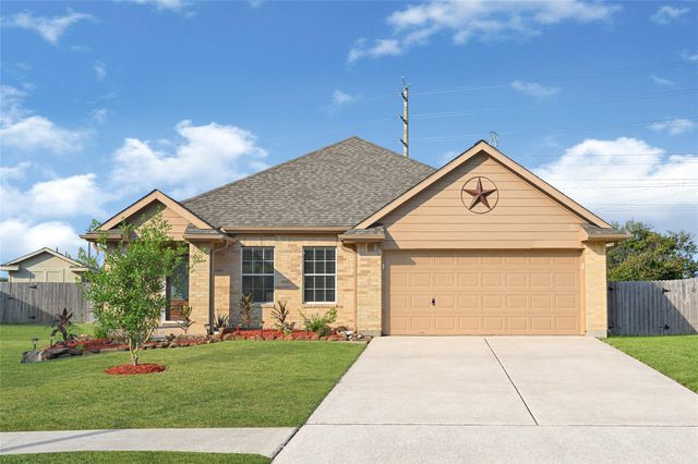 2146 Longwood Dr — Wincrest