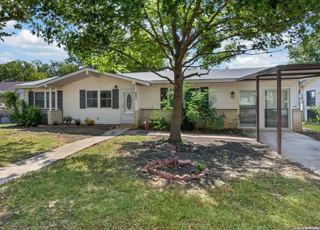114 Hillcrest — PARKVIEW/NORTHVIEWSC