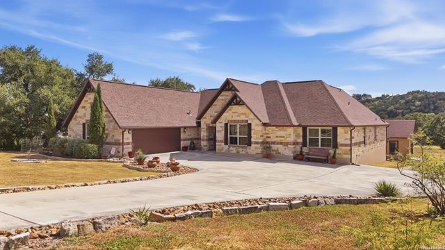 545 MYSTIC SHORES BLVD — MYSTIC SHORES