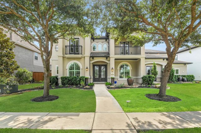 19411 Living Water Ln — Towne Lake