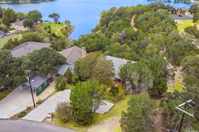 713 CINDY DR — CANYON LAKE VILLAGE WEST