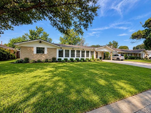 2202 French Pl — Eva Maud Sec 04