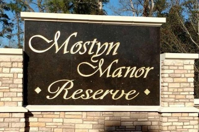 41226 Peacemaker Ln — Mostyn Manor Reserve