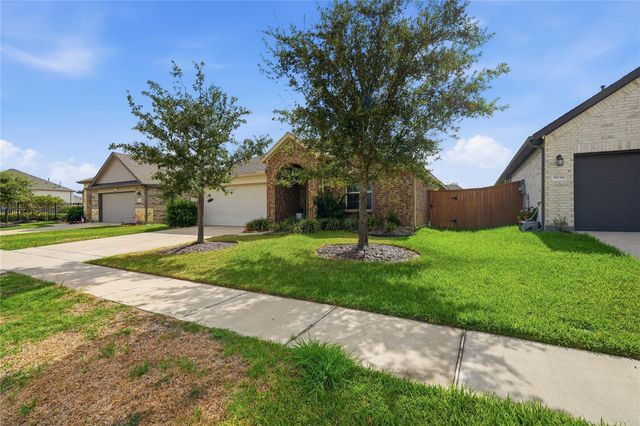 8658 Flamingo Bay Ln — Balmoral East Sec 2