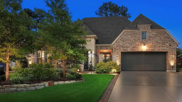 18 Dawning Flower Dr — Woodlands Creekside Park West