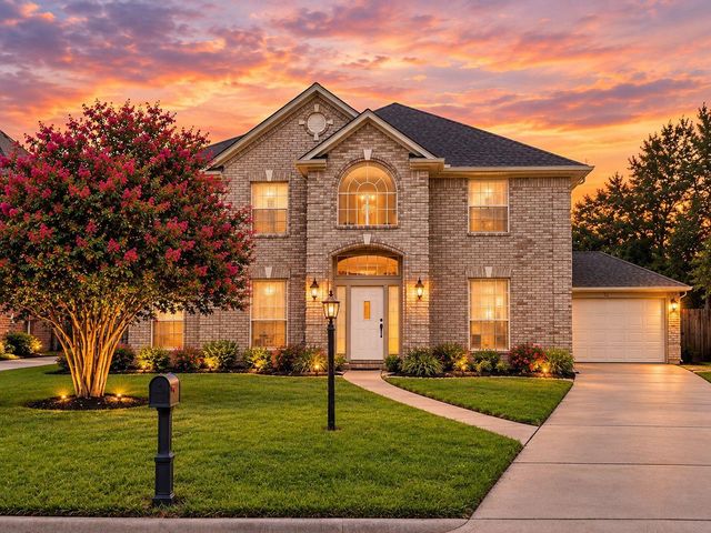 318 N Cypress Estates Cir — Cypress Forest Park
